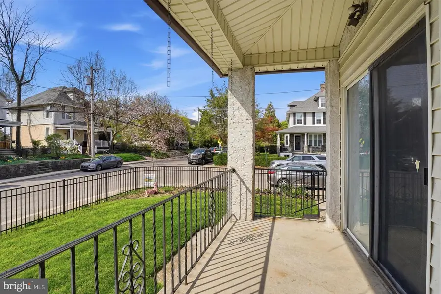 301 Grayling Ave, Narberth, PA 19072 - #2