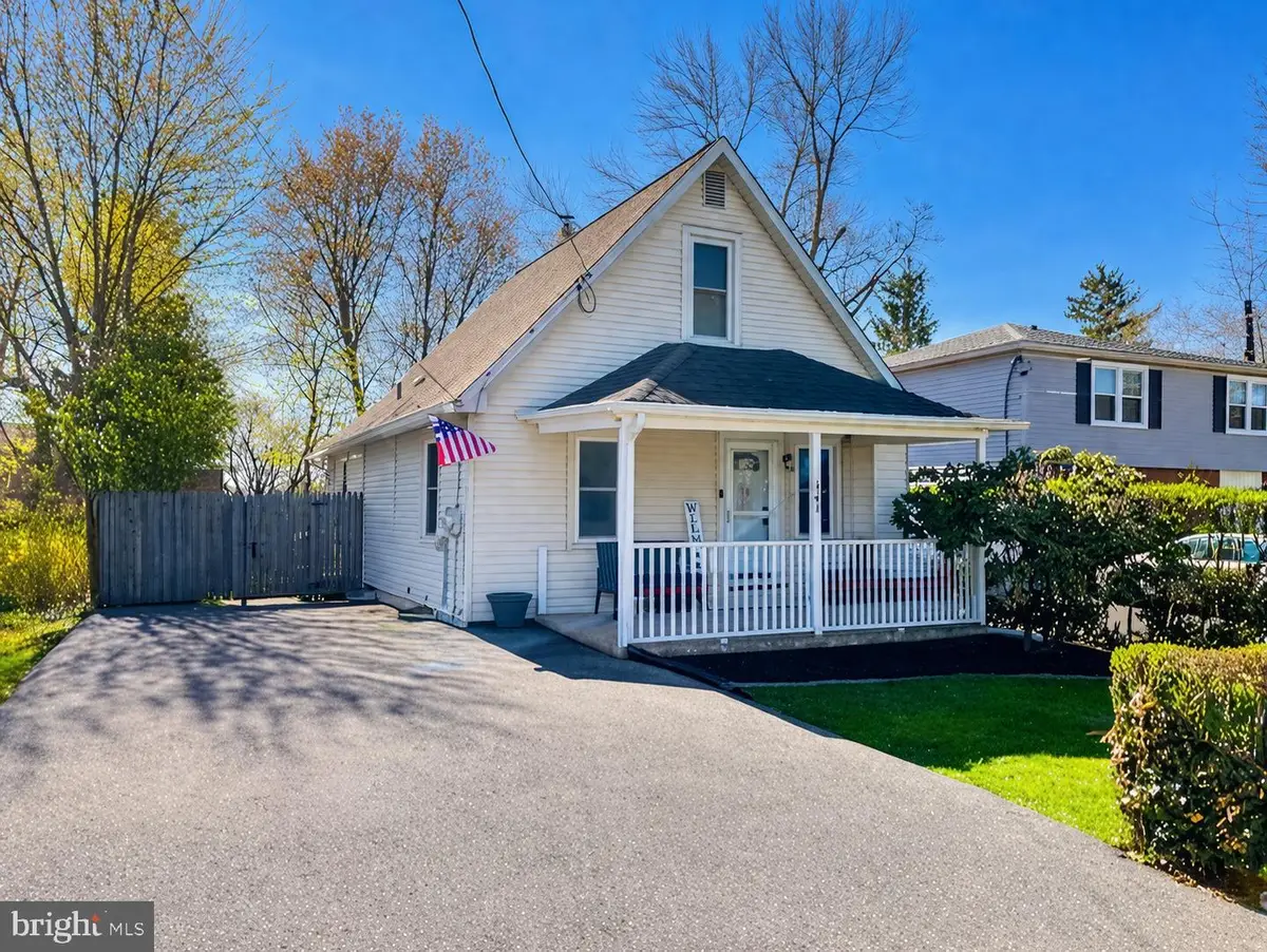 241 Summer Ave, Horsham, PA 19044 - #1