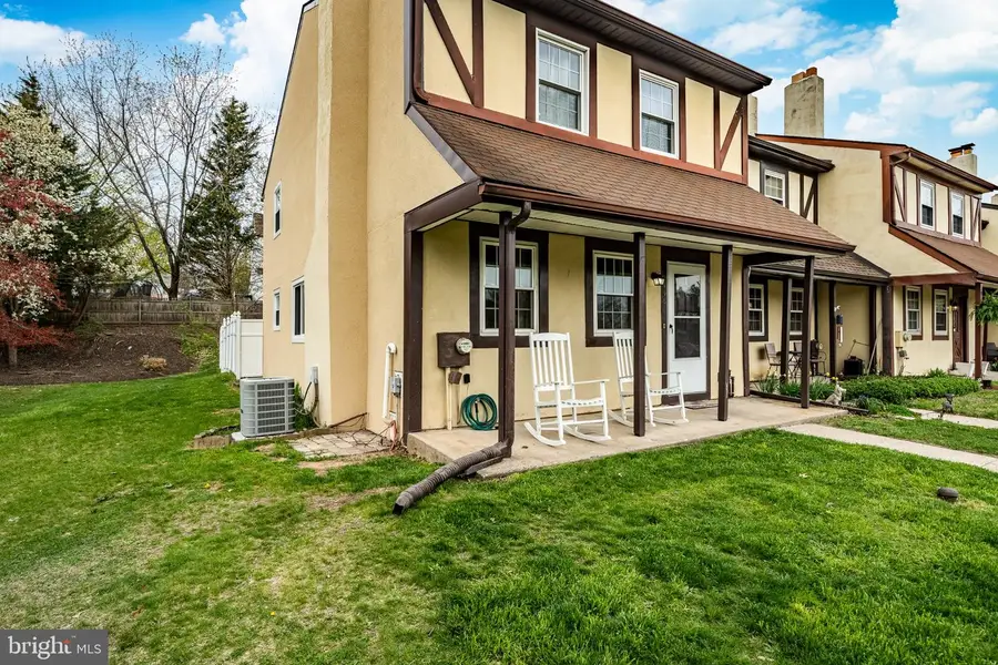 758 Sandra Ln, Norristown, PA 19403 - #2