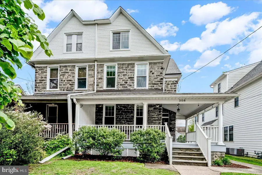 308 Chestnut Ave, Narberth, PA 19072 - #2