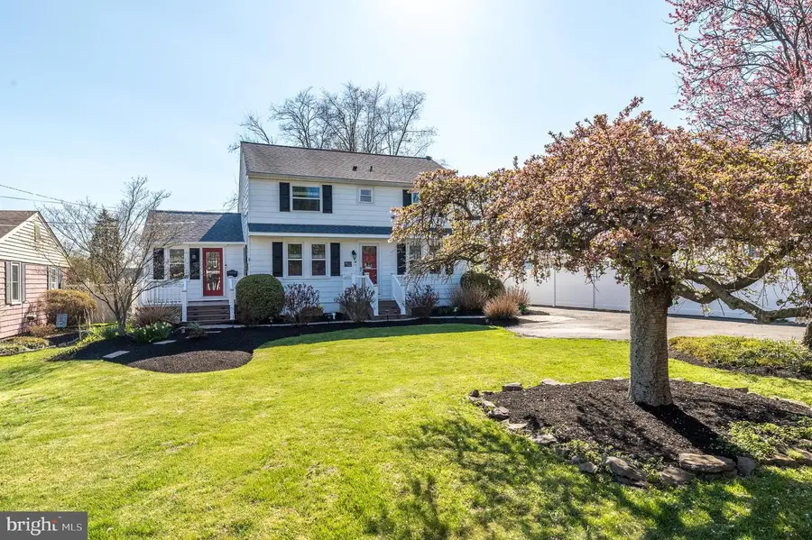 712 E Hancock St, Lansdale, PA 19446 - #2