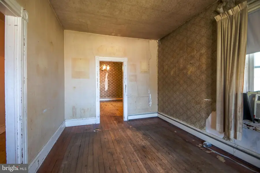 507 Pottstown Ave, Pennsburg, PA 18073 - #2