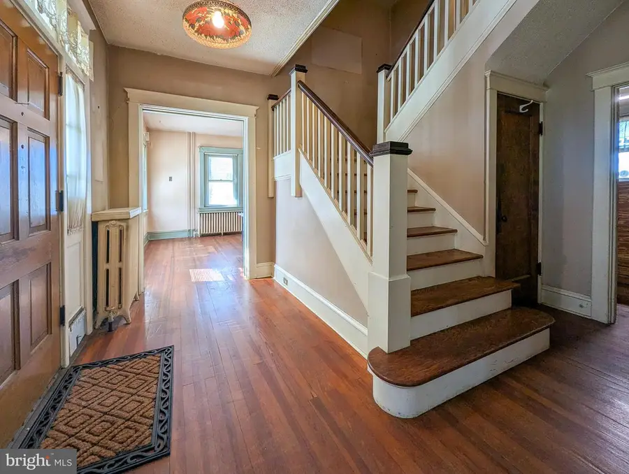 349 E Main St, Lansdale, PA 19446 - #2