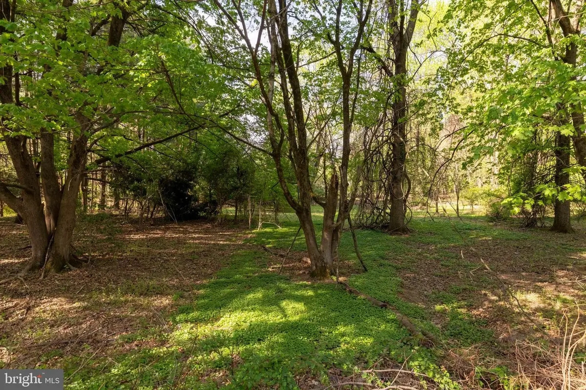 404 Pheasant Dr, Huntingdon Valley, PA 19006 - #1