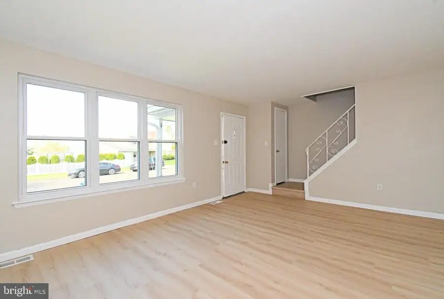 2821 N Ford Dr, Hatfield, PA 19440 - #3