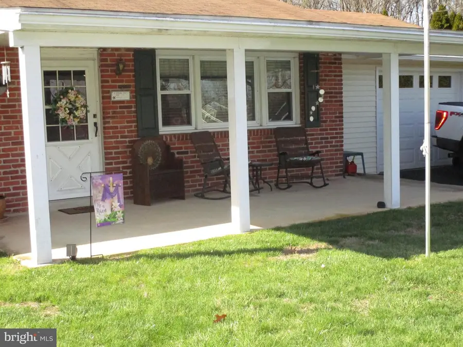 109 Woodland Ave, Schwenksville, PA 19473 - #2