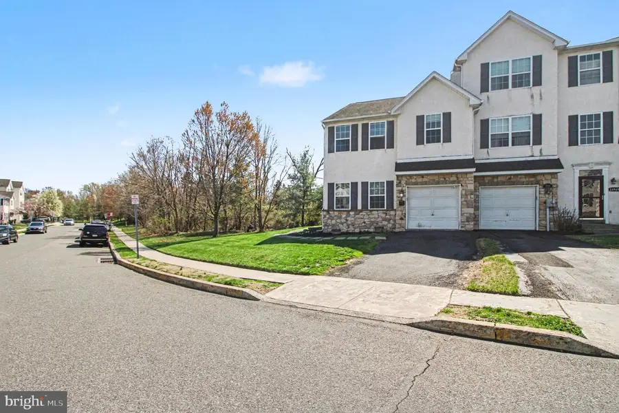 1498 Laura Ln, Pottstown, PA 19464 - #3