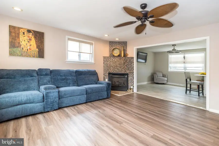 1223 Boone Ave, Abington, PA 19001 - #2