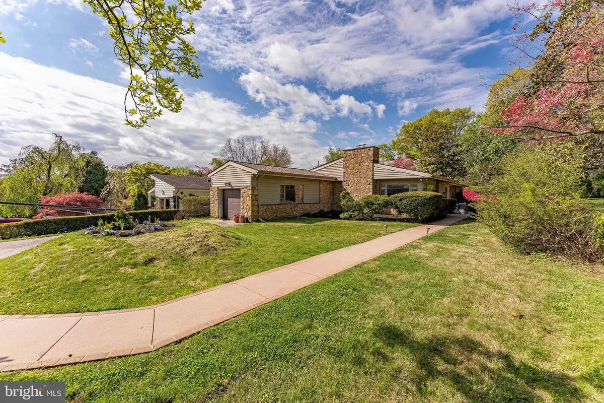 266 Tomkenn Rd, Wynnewood, PA 19096 - #1