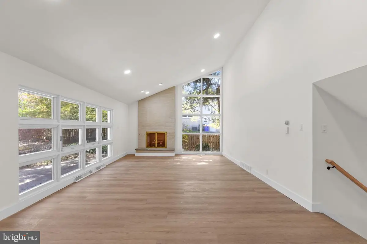 7931 Jenkintown Rd, Cheltenham, PA 19012 - #1