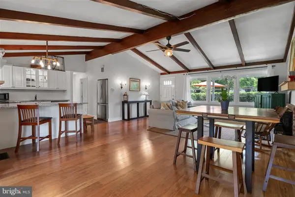 6315 Farmar Ln, FLOURTOWN, PA 19031