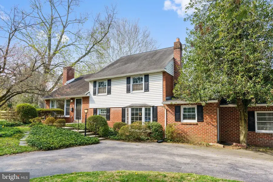 931 Jones Rd, Gulph Mills, PA 19428 - #2