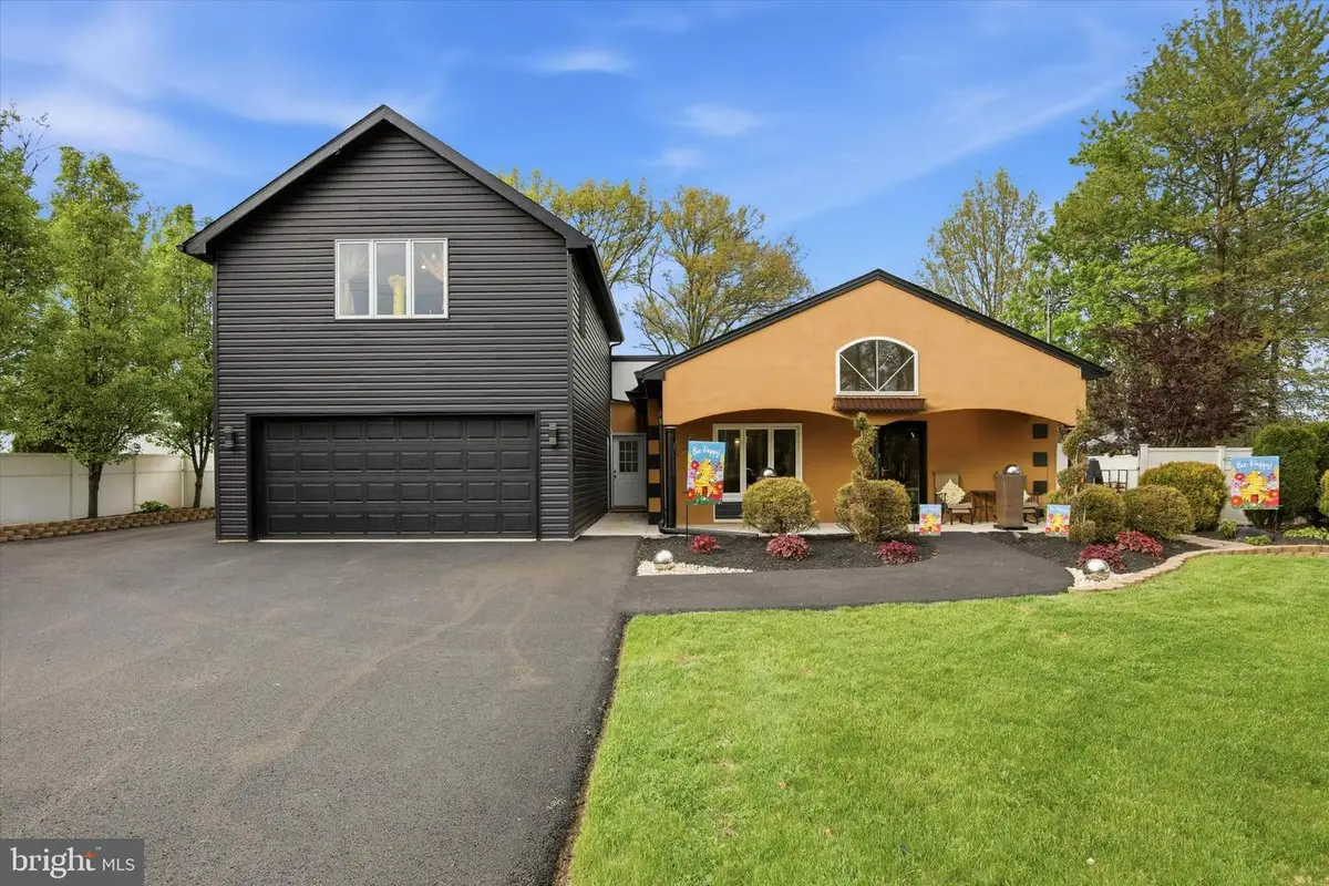 228 Bridge St, Collegeville, PA 19426 - #1