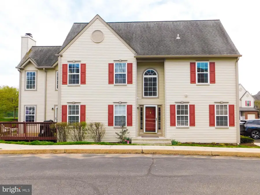 101 Farrington Ct, Collegeville, PA 19426 - #2