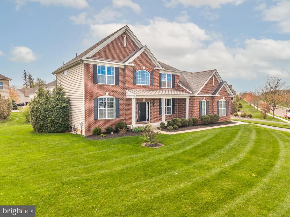 461 Barbin St, Horsham, PA 19044 - #1