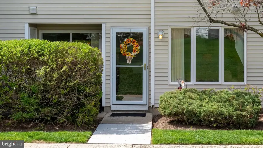 3006 Maryannes Ct, North Wales, PA 19454 - #3