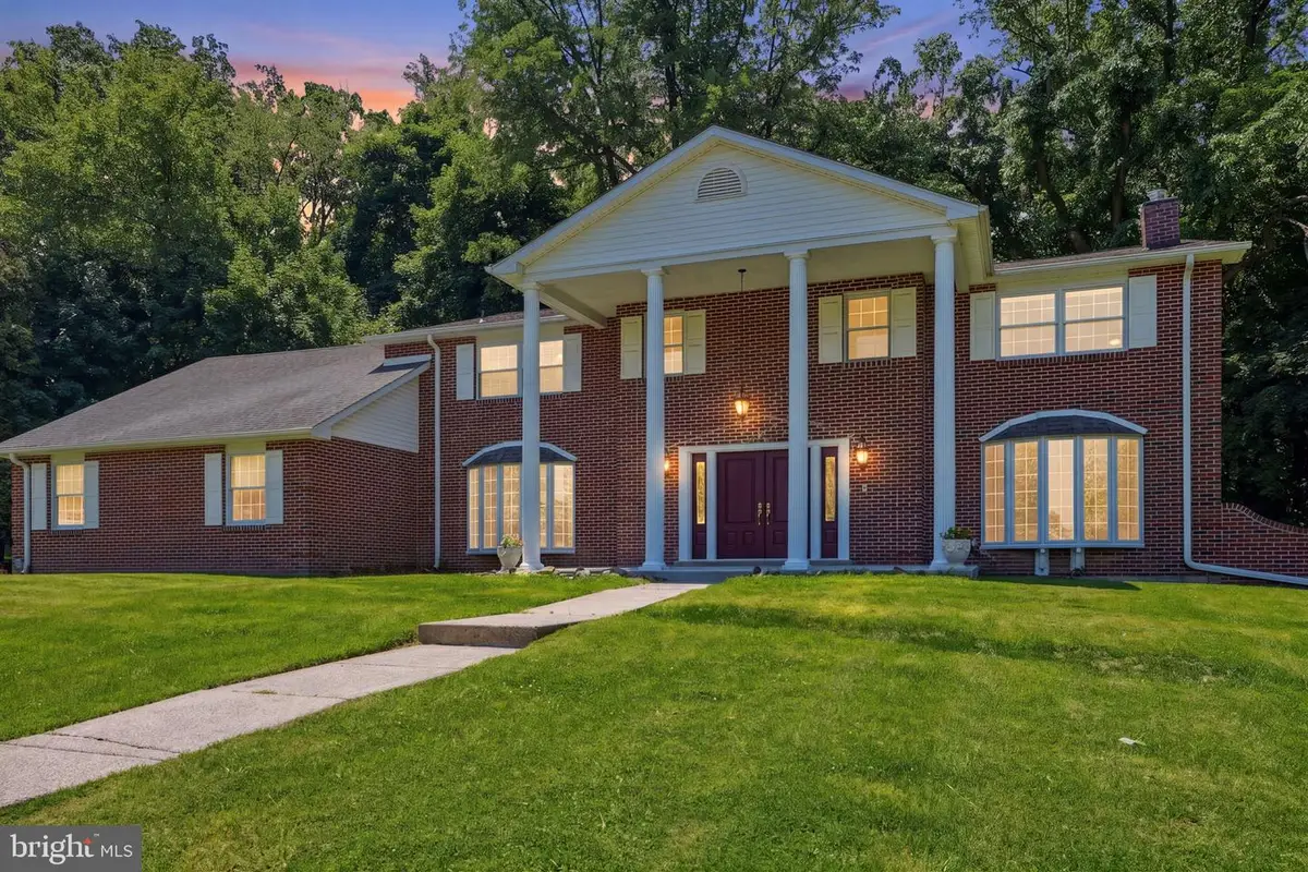 1840 Nicholas Dr, Huntingdon Valley, PA 19006 - #1