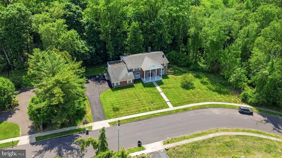 1840 Nicholas Dr, Huntingdon Valley, PA 19006 - #3