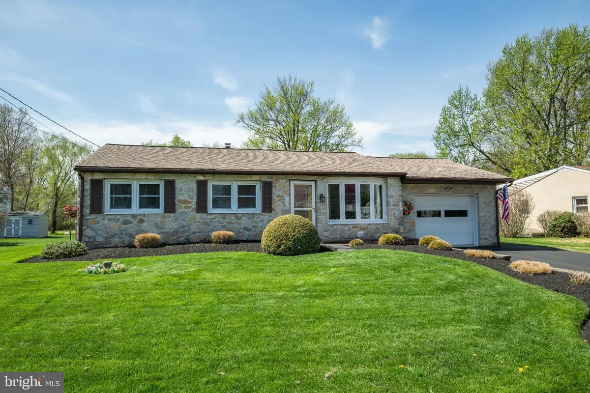 1320 Woodside Ave #, Hatfield, PA 19440 - #1