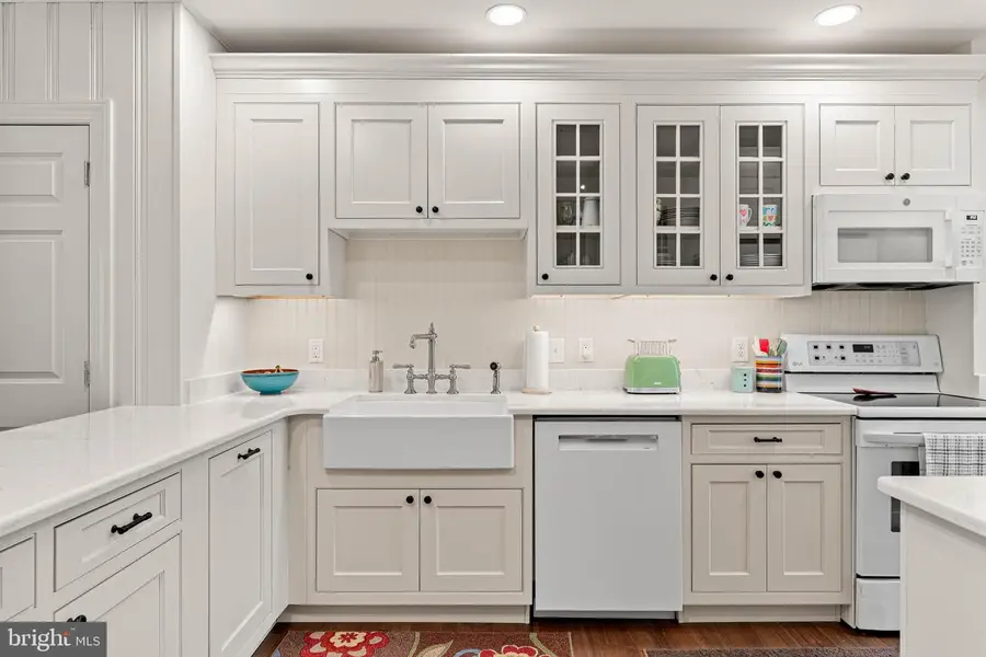 1301 Woodmont Rd, Gladwyne, PA 19035 - #3