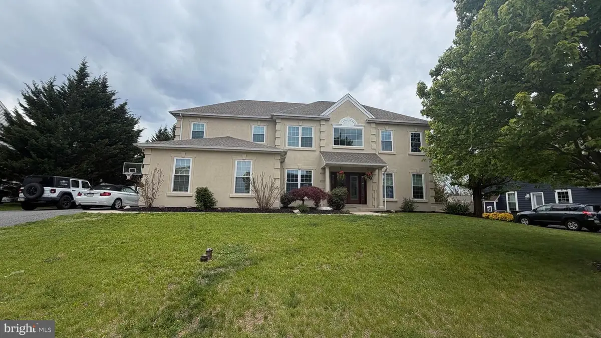 125 Summer Hill Dr, Gilbertsville, PA 19525 - #1