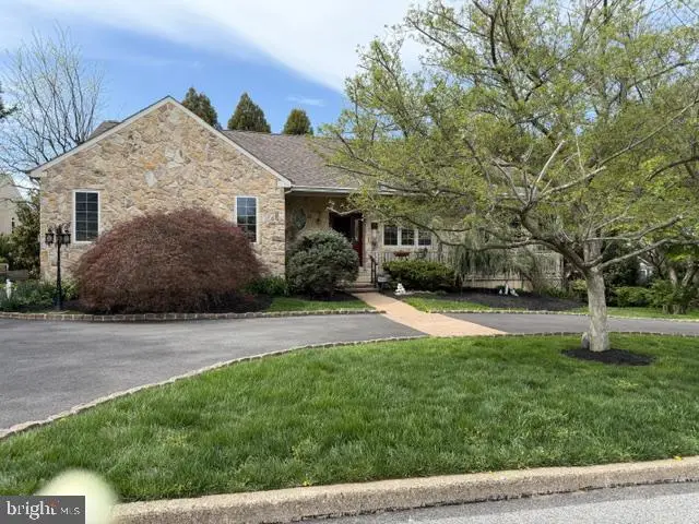 1416 Harry St, Conshohocken, PA 19428 - #1