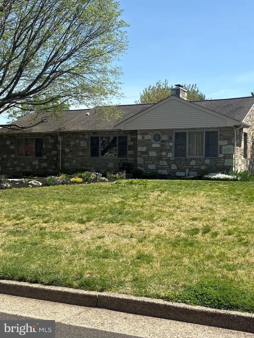 1259 Glenbrook Rd, Huntingdon Valley, PA 19006 - #1