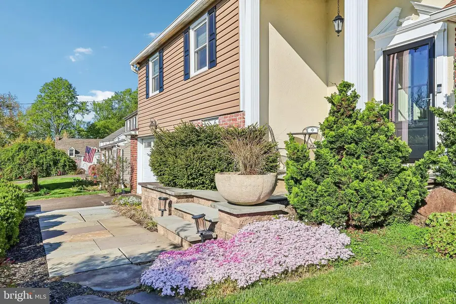 2291 Packard Ave, Huntingdon Valley, PA 19006 - #2