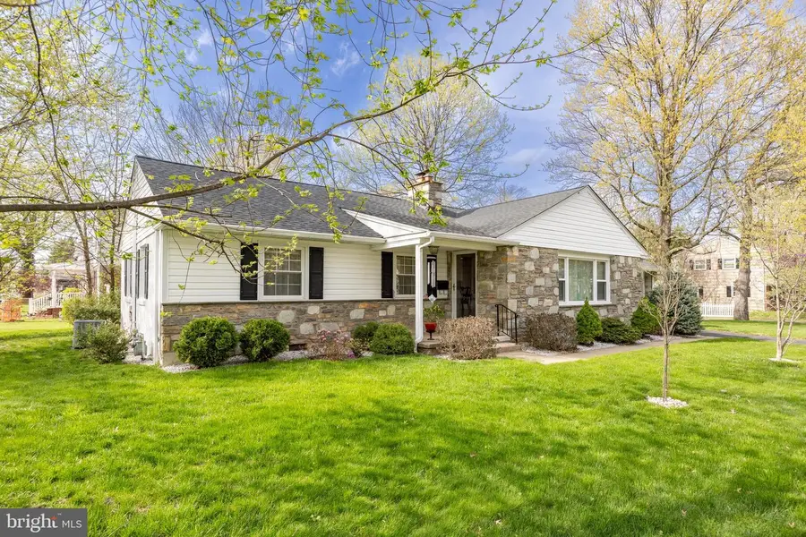 604 N Line St, Lansdale, PA 19446 - #3