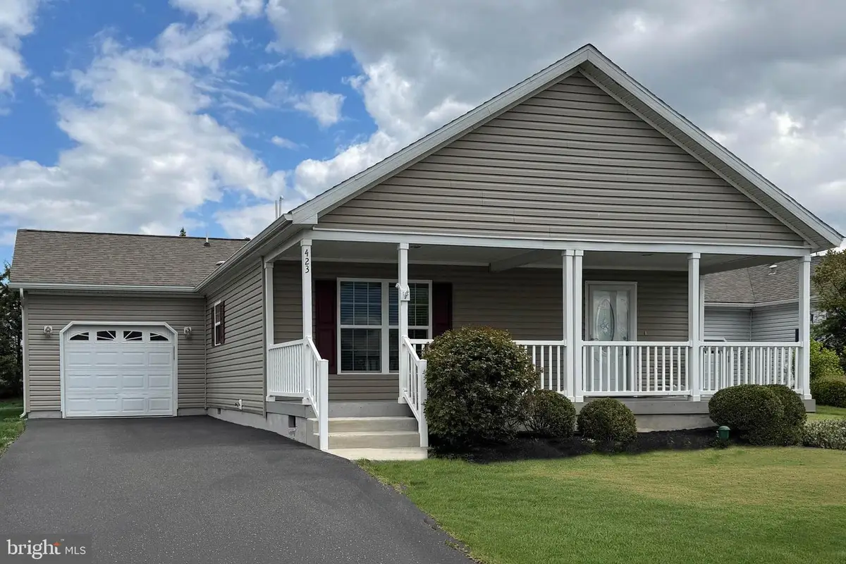 423 Honeysuckle Ln, Blue Bell, PA 19422 - #1