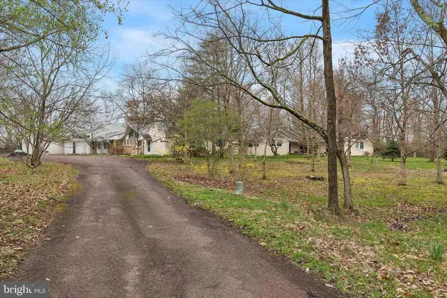 1240 Stump Rd, North Wales, PA 19454 - #2