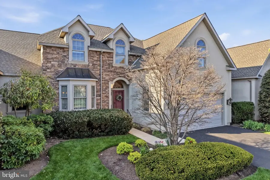 275 Country Club Dr, Telford, PA 18969 - #2