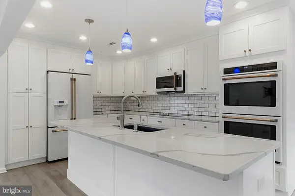 201 Shirley Ln, PENNSBURG, PA 18073