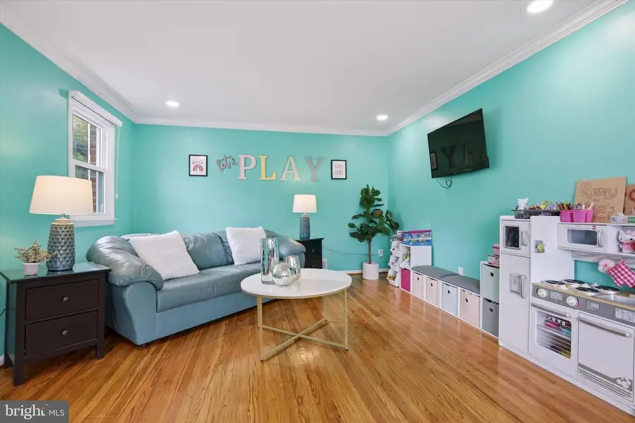 244 Kirk Dr, Huntingdon Valley, PA 19006 - #3