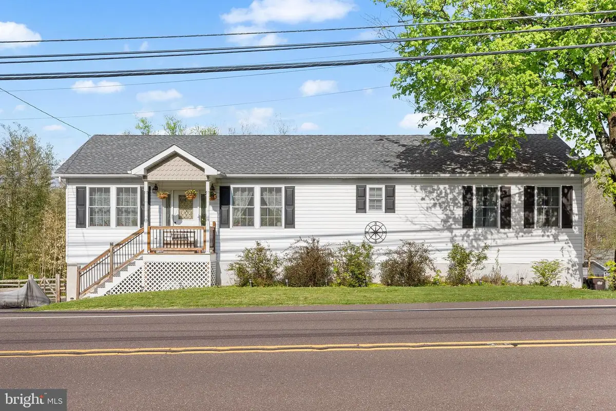 970 Gravel Pike, Schwenksville, PA 19473 - #1