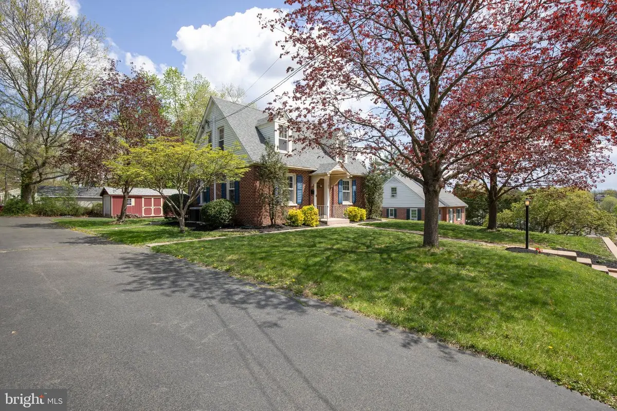 165 N 4th St, Souderton, PA 18964 - #1