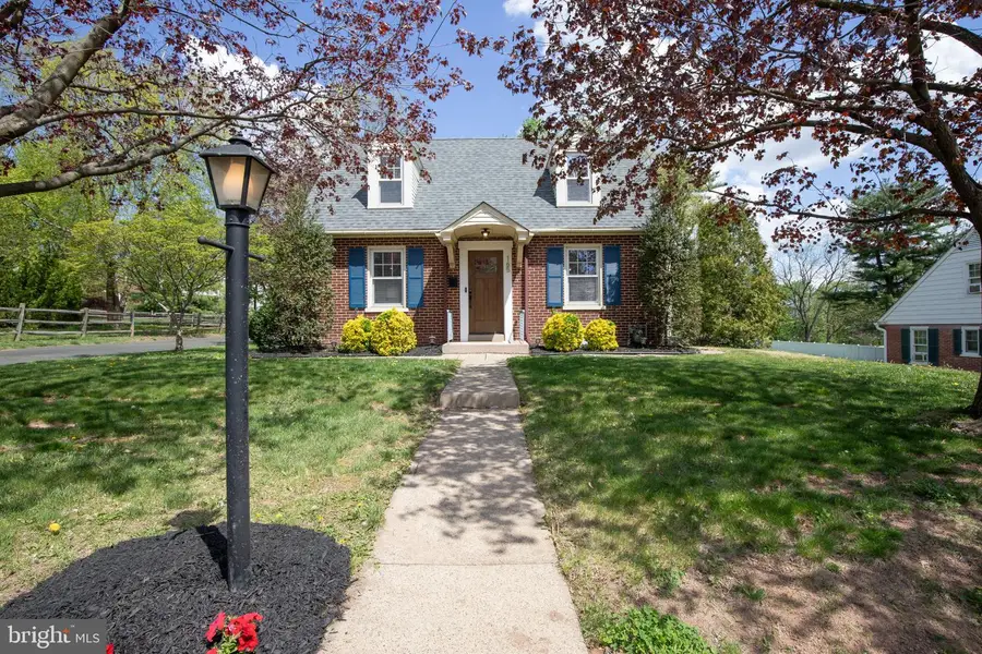 165 N 4th St, Souderton, PA 18964 - #3