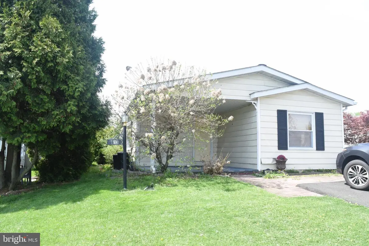 613 Stream View Dr, North Wales, PA 19454 - #1