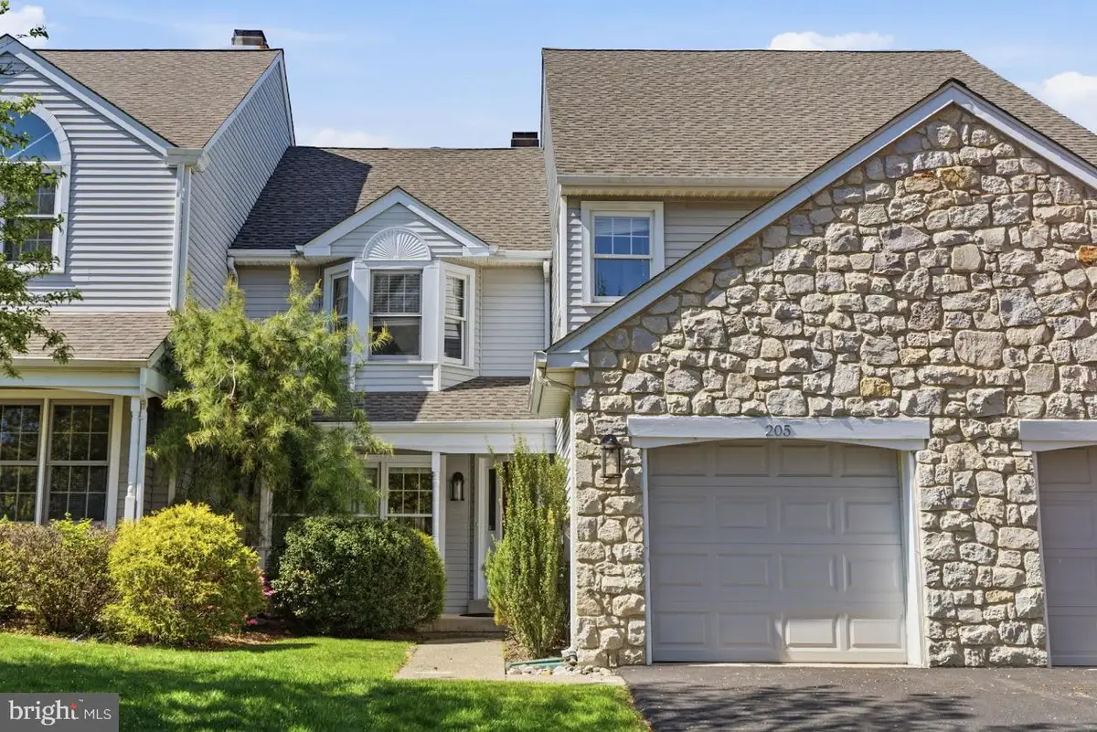 205 Polo Dr, North Wales, PA 19454 - #1