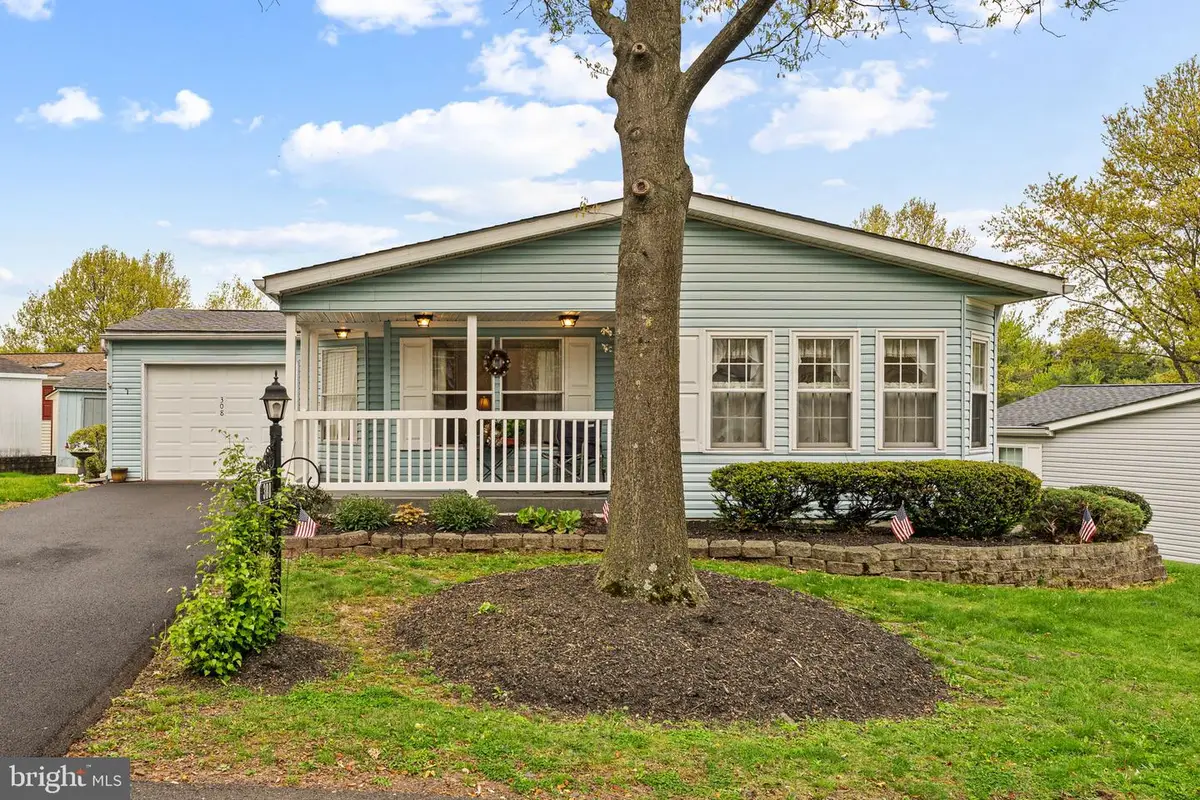 308 Hidden Springs Dr, Souderton, PA 18964 - #1