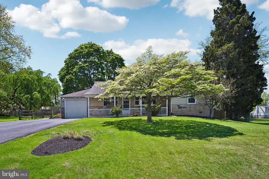 3216 W Sunset Ave, Eagleville, PA 19403 - #2