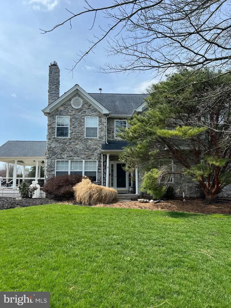 356 Robin Ln, Collegeville, PA 19426 - #2