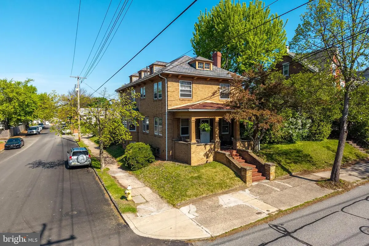 501 N Charlotte St, Pottstown, PA 19464 - #1