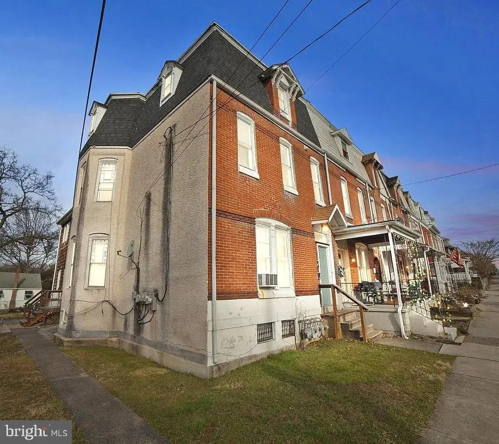 301 E Vine St, Pottstown, PA 19464 - #1