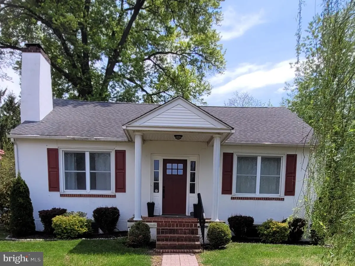 206 Burnside, Jeffersonville, PA 19403 - #1