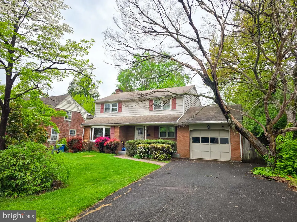 323 S 5th St, North Wales, PA 19454 - #1