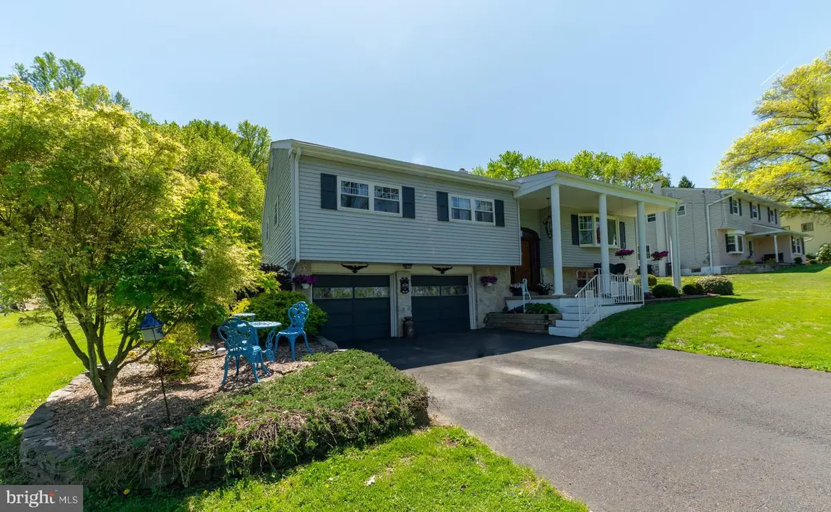 2616 Faust Rd, Gilbertsville, PA 19525 - #1