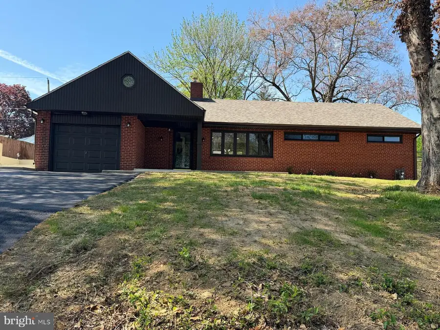 249 Hill Ave, Horsham, PA 19044 - #2