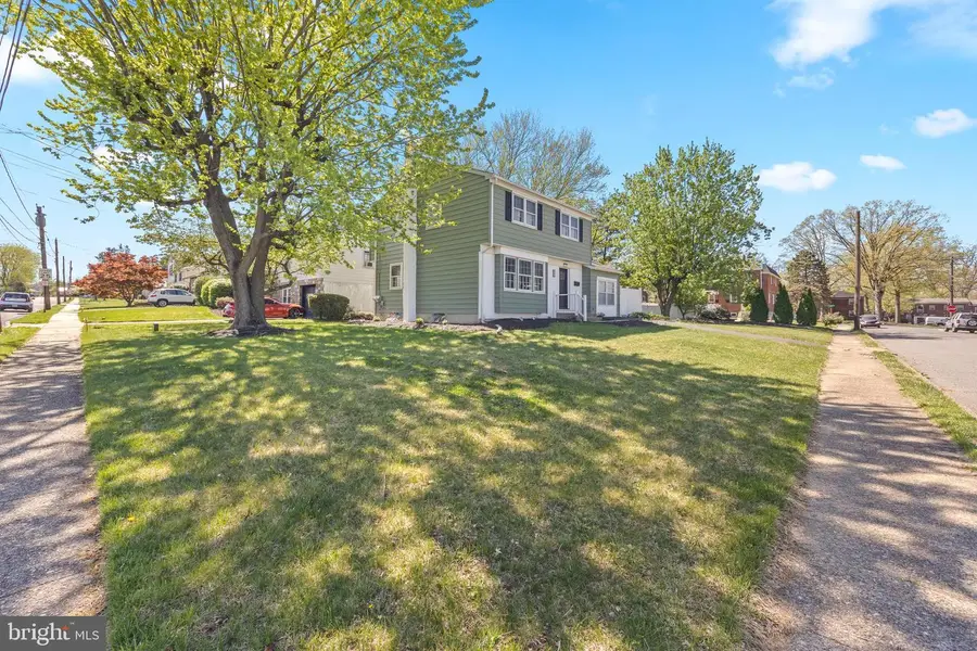 323 Edgewood Ave, Lansdale, PA 19446 - #2