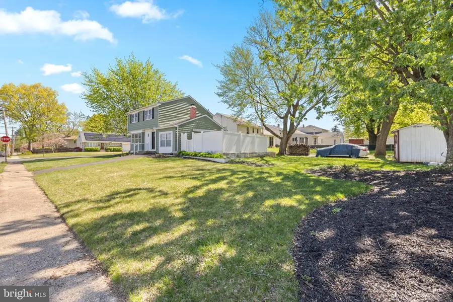 323 Edgewood Ave, Lansdale, PA 19446 - #3